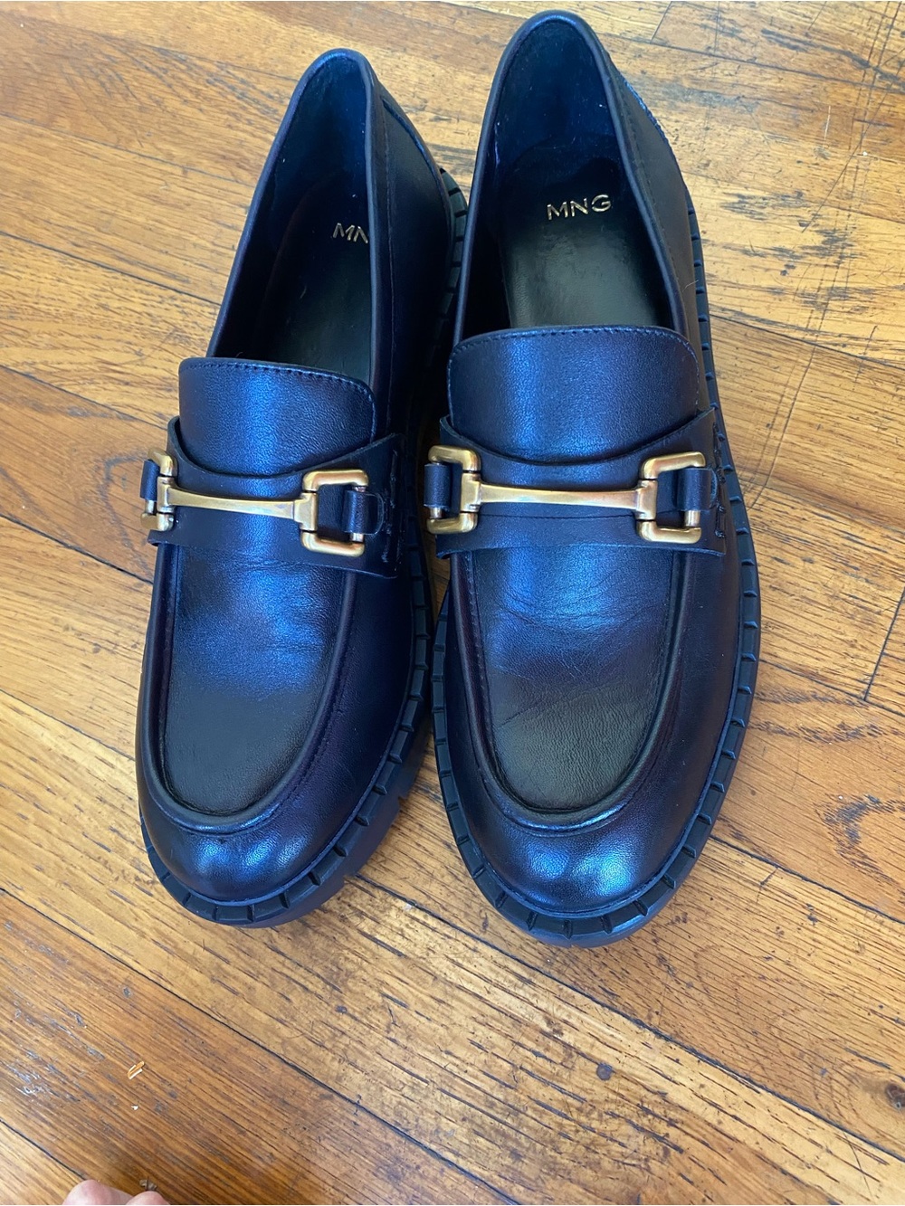 MANGO Lug Sole Leather Loafers Gold Buckle Black 37/6,5